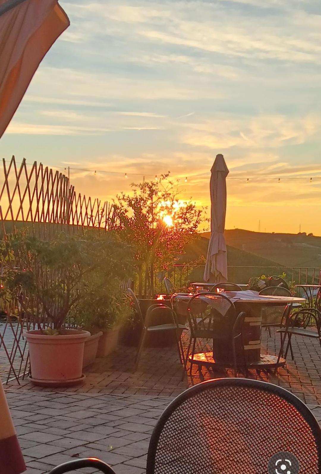 Il Borgo B&B Castellinaldo Dış mekan fotoğraf