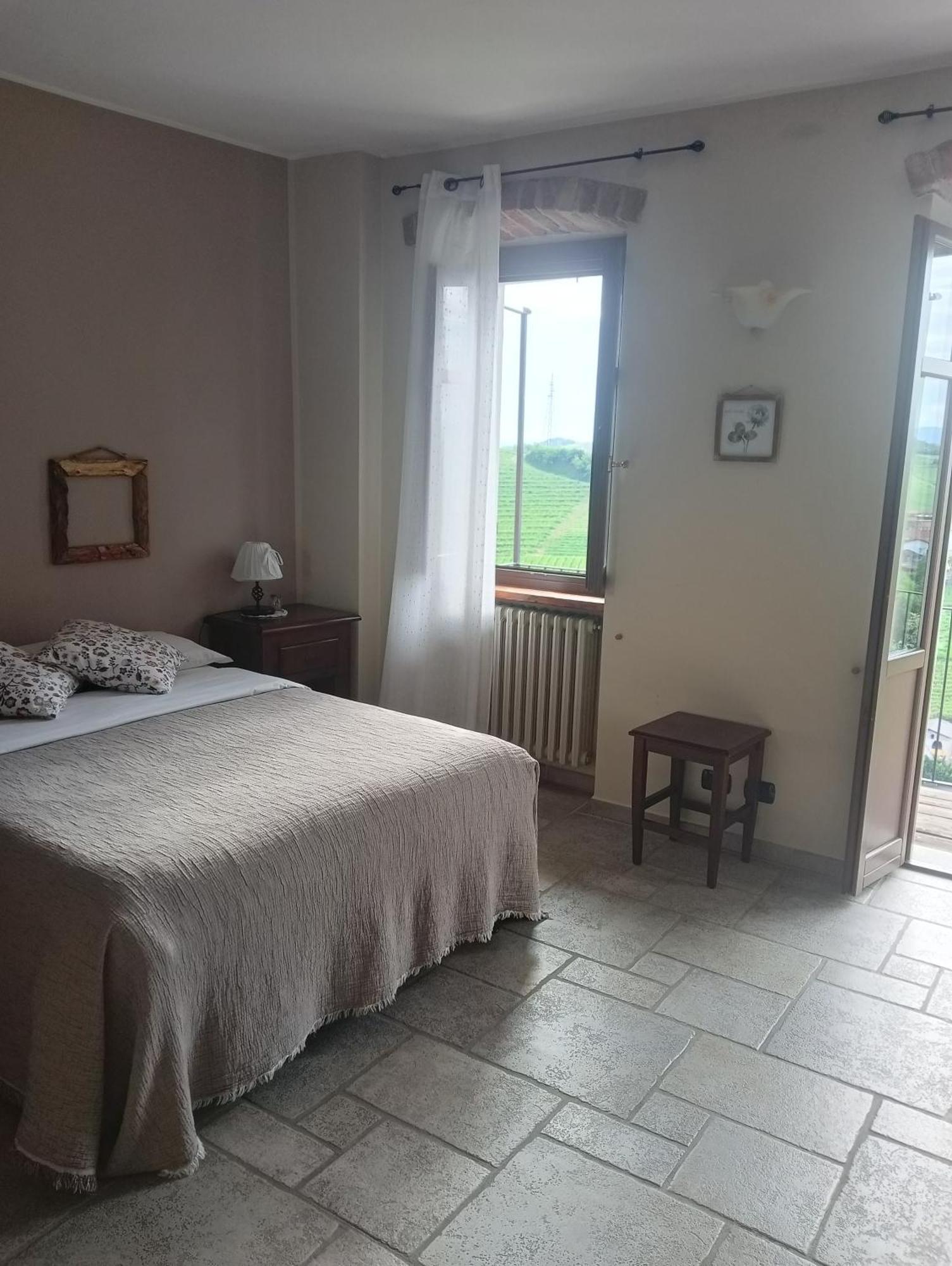Il Borgo B&B Castellinaldo Dış mekan fotoğraf