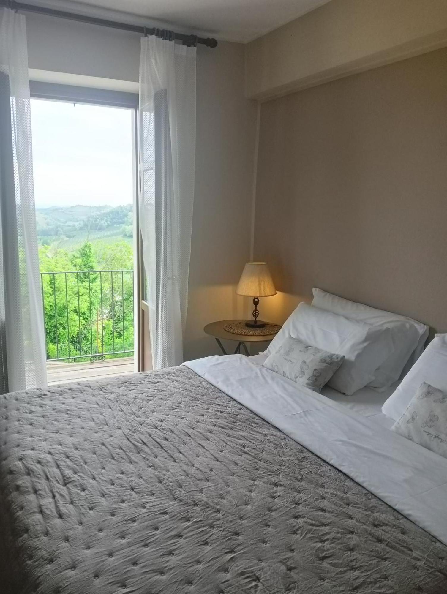 Il Borgo B&B Castellinaldo Dış mekan fotoğraf