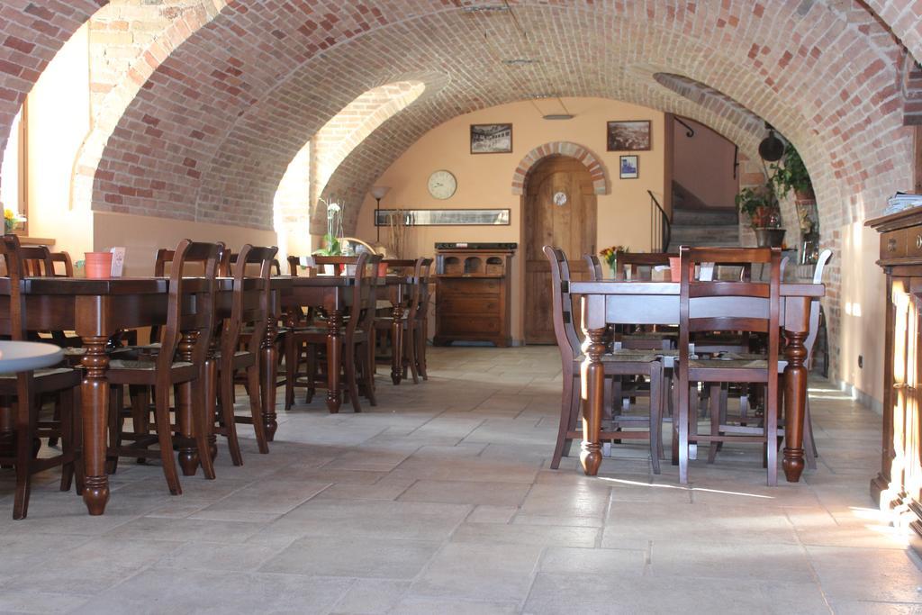 Il Borgo B&B Castellinaldo Dış mekan fotoğraf